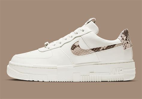 nike air force 1 pixel schlangenmuster|nike air force 1 leopard.